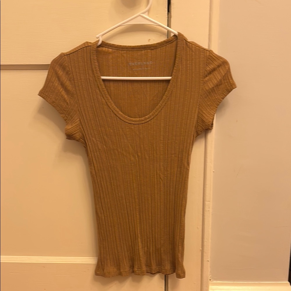 Everlane rib Scoop neck tan tee